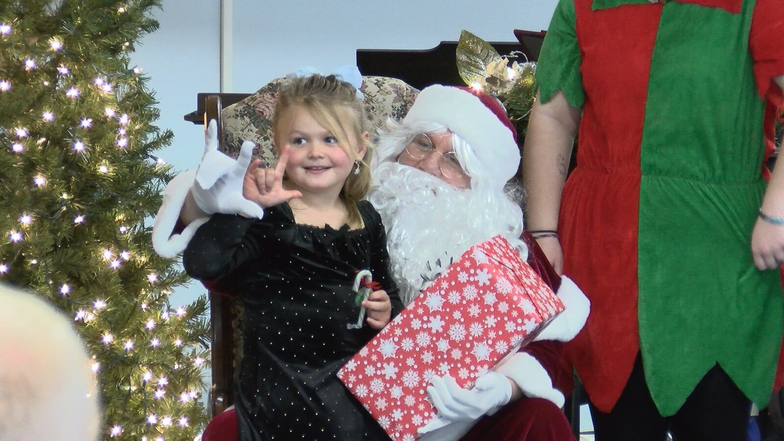 Signing Santa brings holiday inclusion to Beckley’s deaf and hard of ...