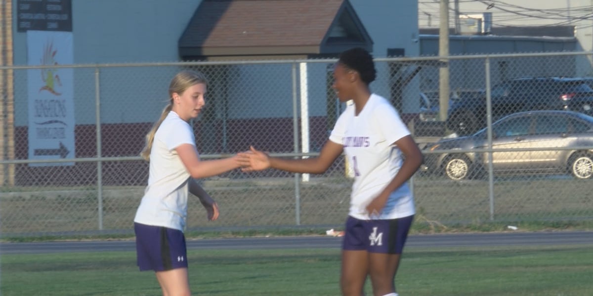 James Monroe gallops by Princeton on the pitch