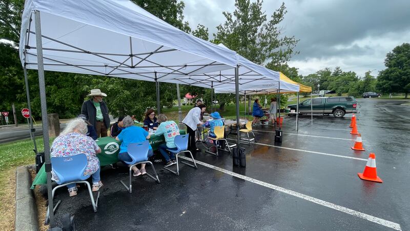 Robert C Byrd Clinic In Lewisburg Robert C. Byrd Clinic kicks off FARMacy program